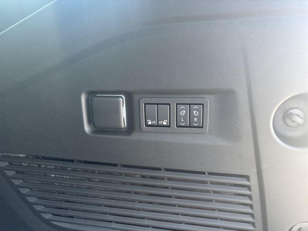 new 2025 Chevrolet Suburban car, priced at $85,375