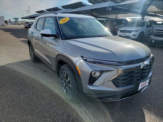 new 2025 Chevrolet TrailBlazer car, priced at $30,585