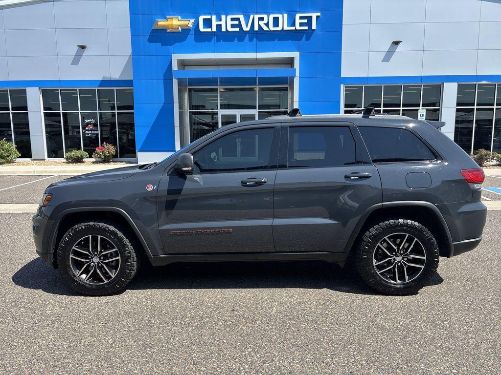 used 2017 Jeep Grand Cherokee car, priced at $17,995