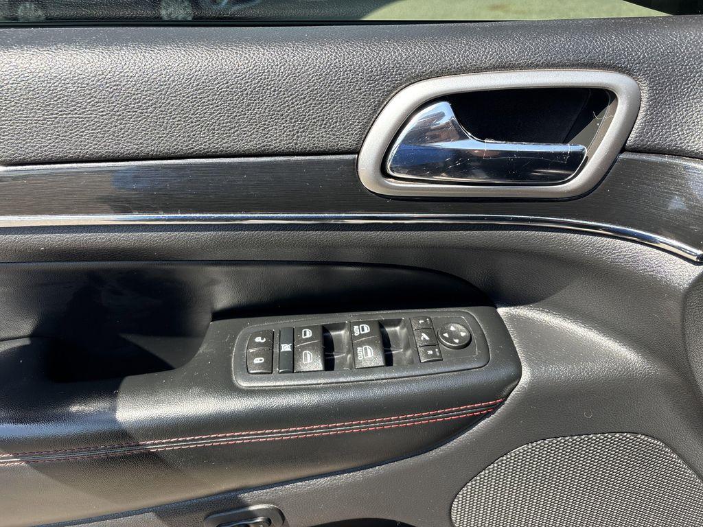 used 2017 Jeep Grand Cherokee car, priced at $17,995