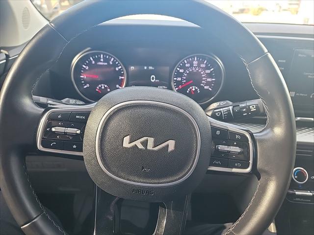 used 2022 Kia Carnival car, priced at $26,995