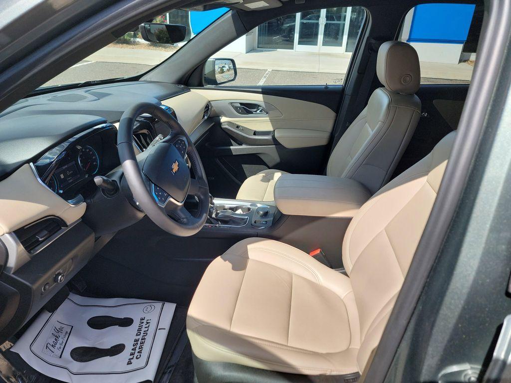 used 2022 Chevrolet Traverse car, priced at $30,895