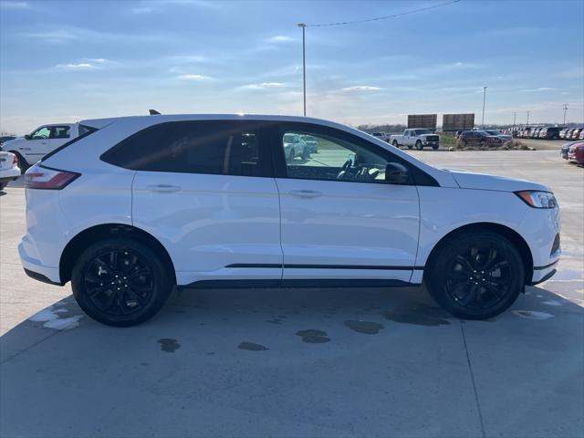 new 2024 Ford Edge car, priced at $39,556