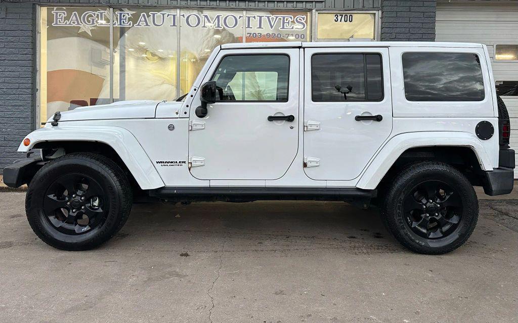 used 2015 Jeep Wrangler Unlimited car, priced at $13,500