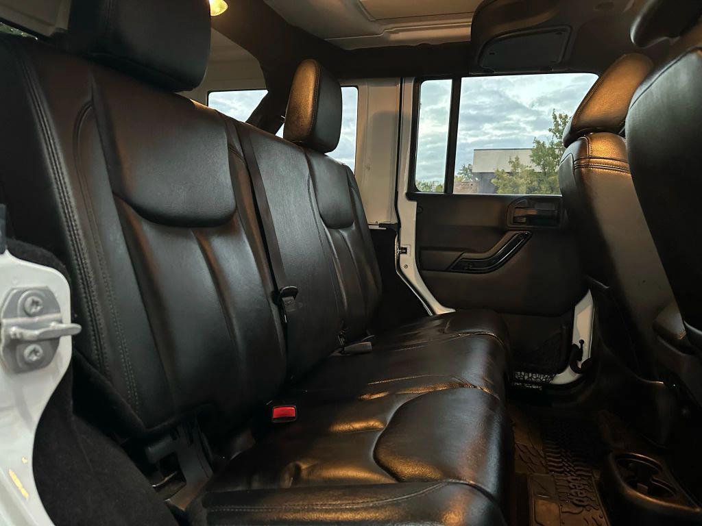 used 2015 Jeep Wrangler Unlimited car, priced at $13,500