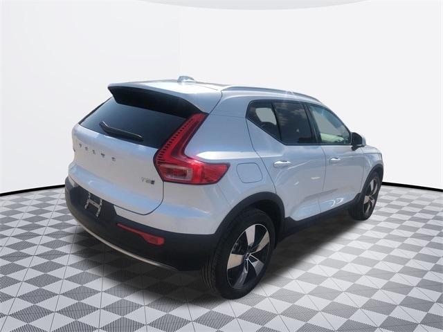 used 2021 Volvo XC40 car, priced at $30,297