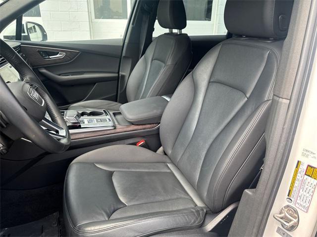 used 2020 Audi Q7 car, priced at $29,300