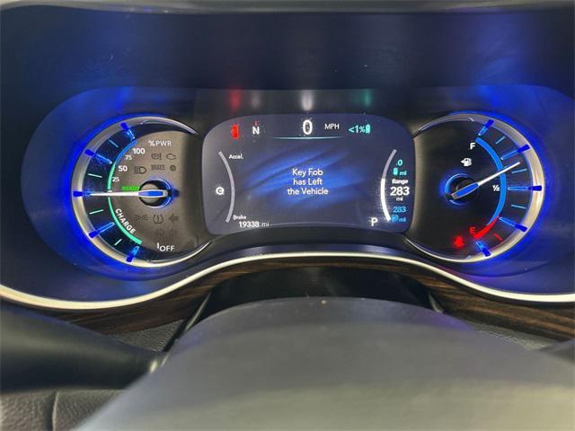 used 2022 Chrysler Pacifica Hybrid car, priced at $33,000