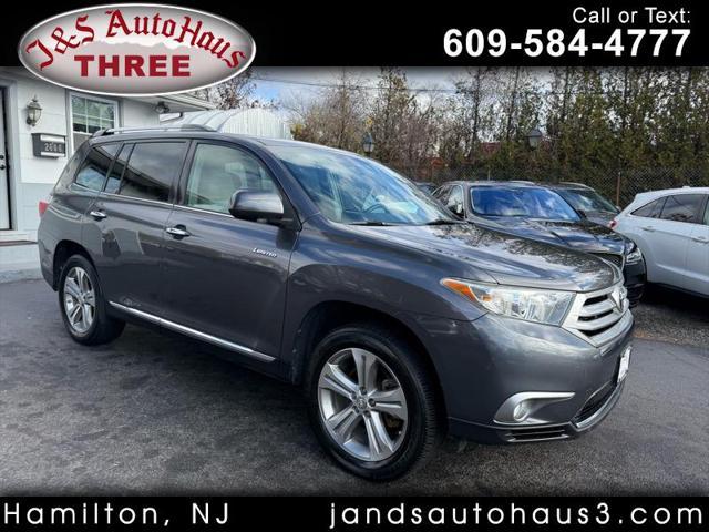 used 2011 Toyota Highlander car, priced at $14,995