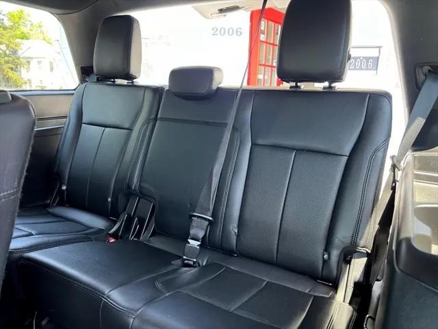 used 2019 Ford Expedition car, priced at $27,995