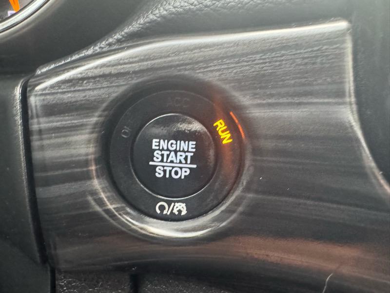 used 2021 Jeep Grand Cherokee car, priced at $19,995