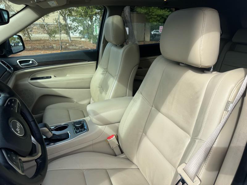 used 2017 Jeep Grand Cherokee car, priced at $14,495