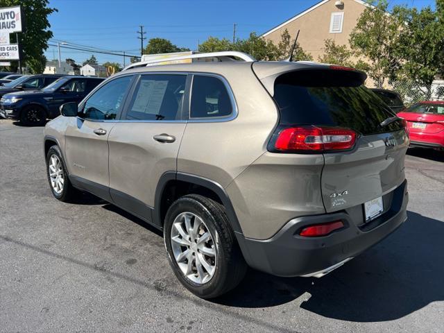 used 2018 Jeep Cherokee car, priced at $15,995