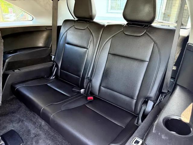 used 2014 Acura MDX car, priced at $13,995