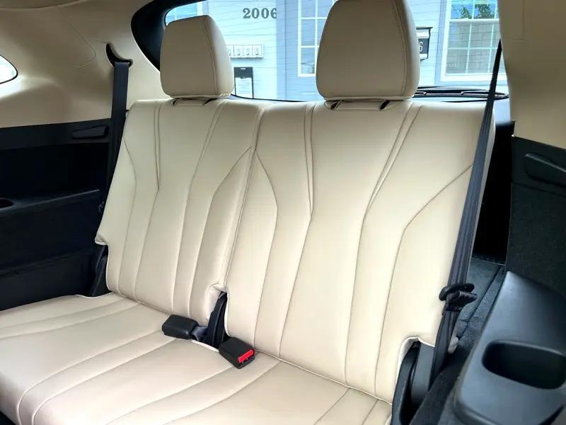 used 2023 Acura MDX car, priced at $30,995