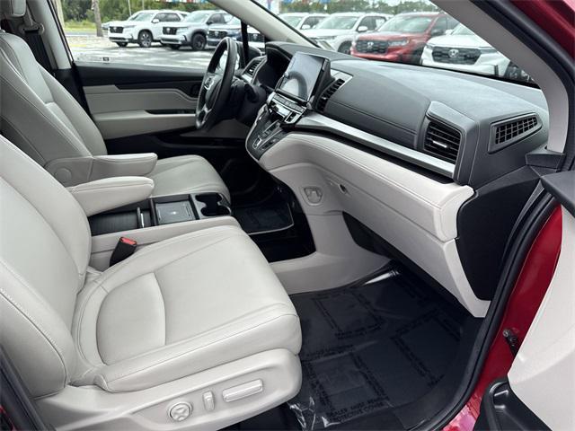 used 2025 Honda Odyssey car, priced at $40,880