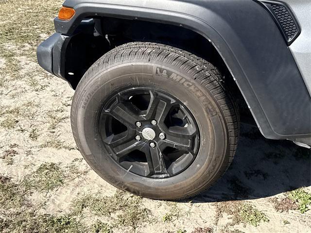 used 2021 Jeep Wrangler Unlimited car, priced at $28,440