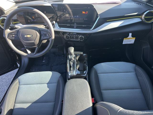 new 2025 Chevrolet Trax car, priced at $23,131