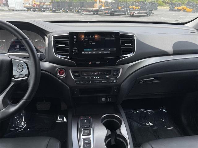used 2021 Honda Pilot car, priced at $29,880