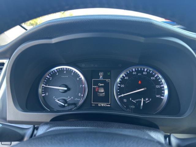 used 2014 Toyota Highlander car, priced at $20,645