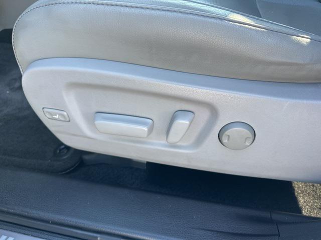 used 2014 Toyota Highlander car, priced at $20,645