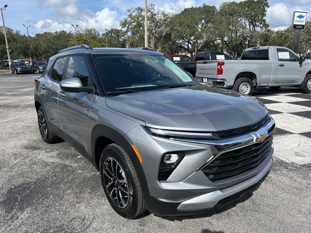 new 2025 Chevrolet TrailBlazer car, priced at $29,315