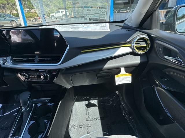 new 2025 Chevrolet Trax car, priced at $25,835