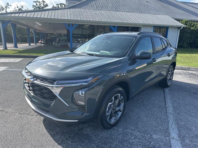new 2025 Chevrolet Trax car, priced at $25,104