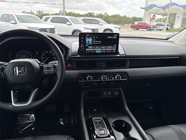 used 2023 Honda Pilot car, priced at $36,880