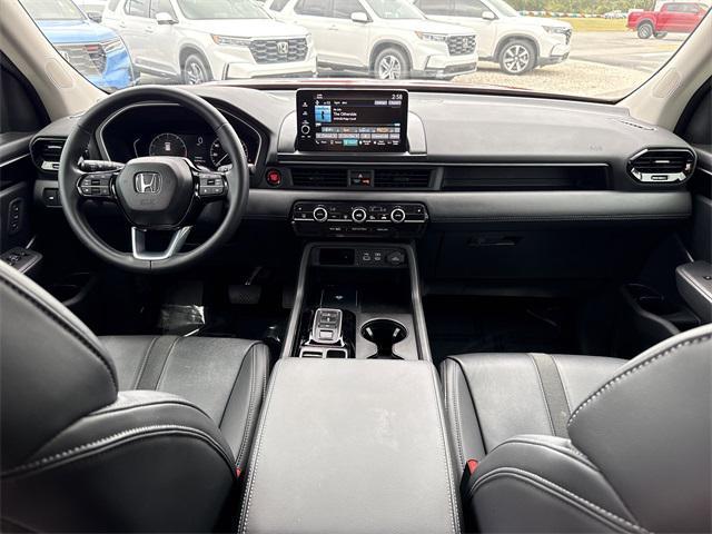 used 2023 Honda Pilot car, priced at $36,880