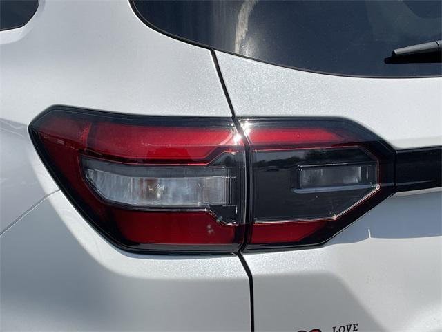 used 2025 Honda Pilot car, priced at $49,880