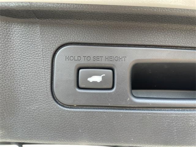 used 2025 Honda Pilot car, priced at $49,880