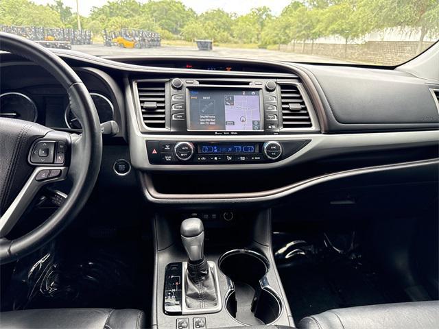 used 2018 Toyota Highlander car, priced at $21,440