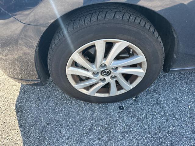 used 2015 Mazda Mazda5 car, priced at $6,735