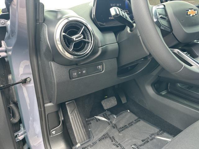 new 2026 Chevrolet Equinox EV car, priced at $32,150