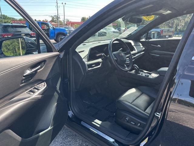used 2024 Cadillac XT4 car, priced at $33,875