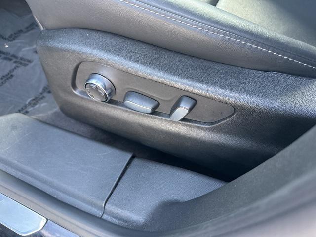 used 2024 Cadillac XT4 car, priced at $33,875