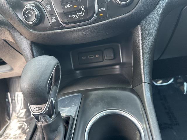 used 2023 Chevrolet Equinox car, priced at $20,995