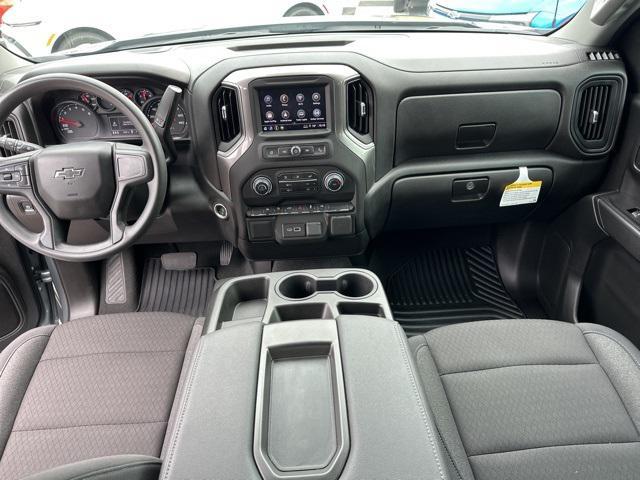 new 2025 Chevrolet Silverado 1500 car, priced at $41,663