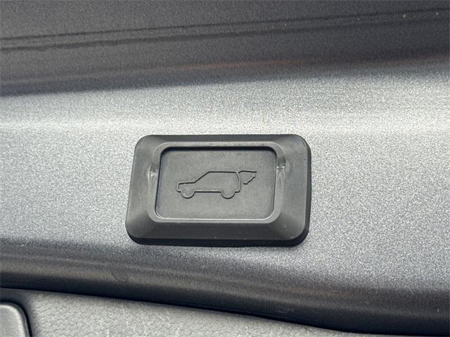 used 2020 Toyota RAV4 car, priced at $25,880