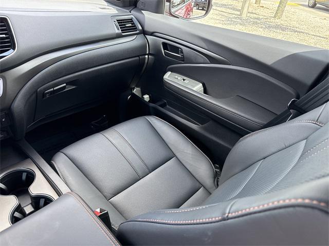 used 2025 Honda Passport car, priced at $39,480