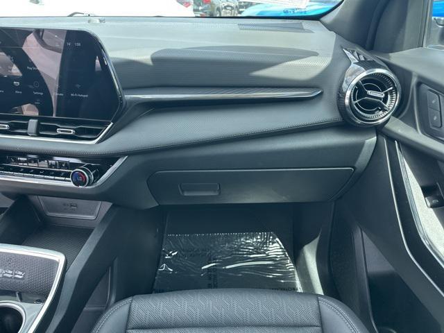 used 2025 Chevrolet Equinox car, priced at $31,455