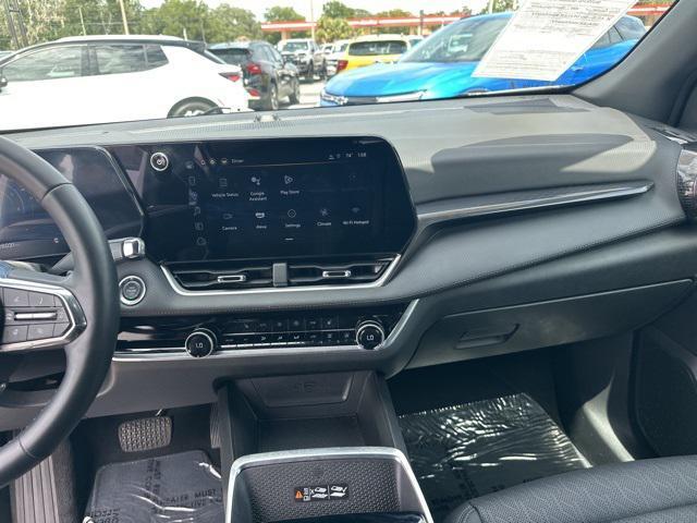 used 2025 Chevrolet Equinox car, priced at $31,455