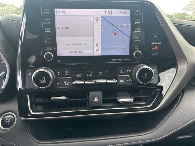 used 2020 Toyota Highlander car, priced at $27,915