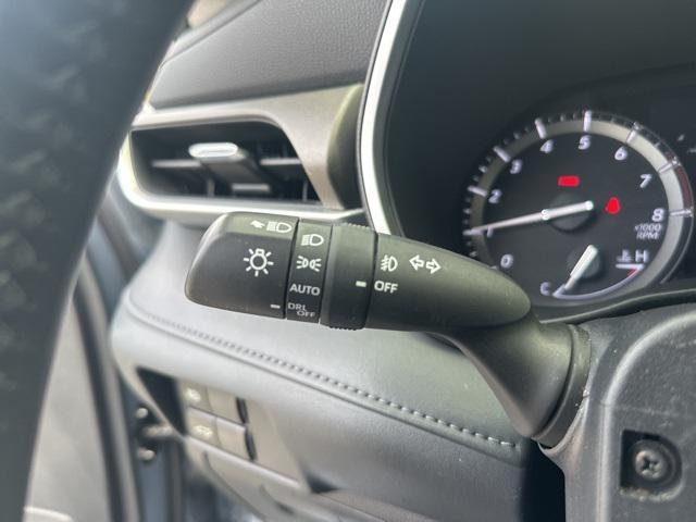 used 2020 Toyota Highlander car, priced at $27,915