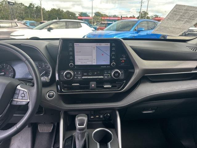 used 2020 Toyota Highlander car, priced at $27,915