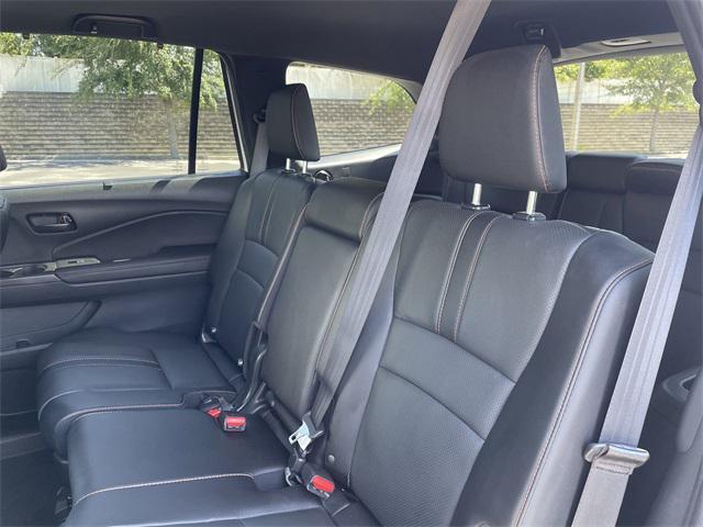used 2022 Honda Pilot car, priced at $30,880