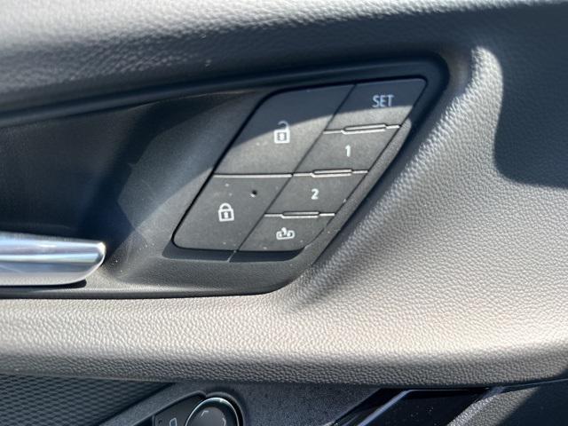 new 2026 Chevrolet Equinox car, priced at $36,593