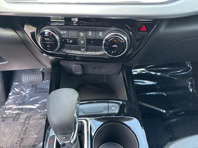 new 2025 Chevrolet Trax car, priced at $22,408