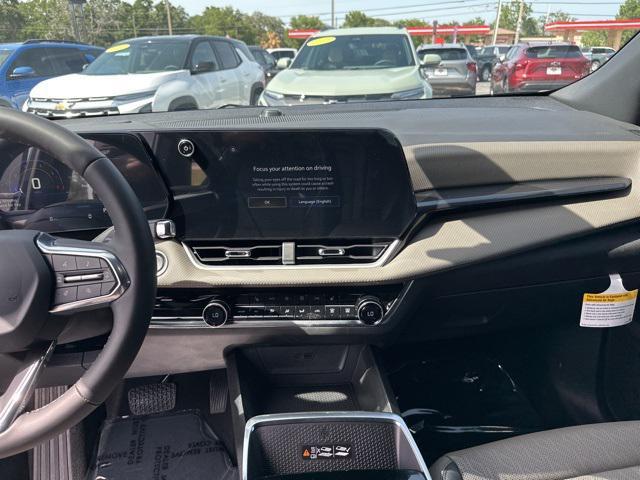 new 2026 Chevrolet Equinox car, priced at $31,084